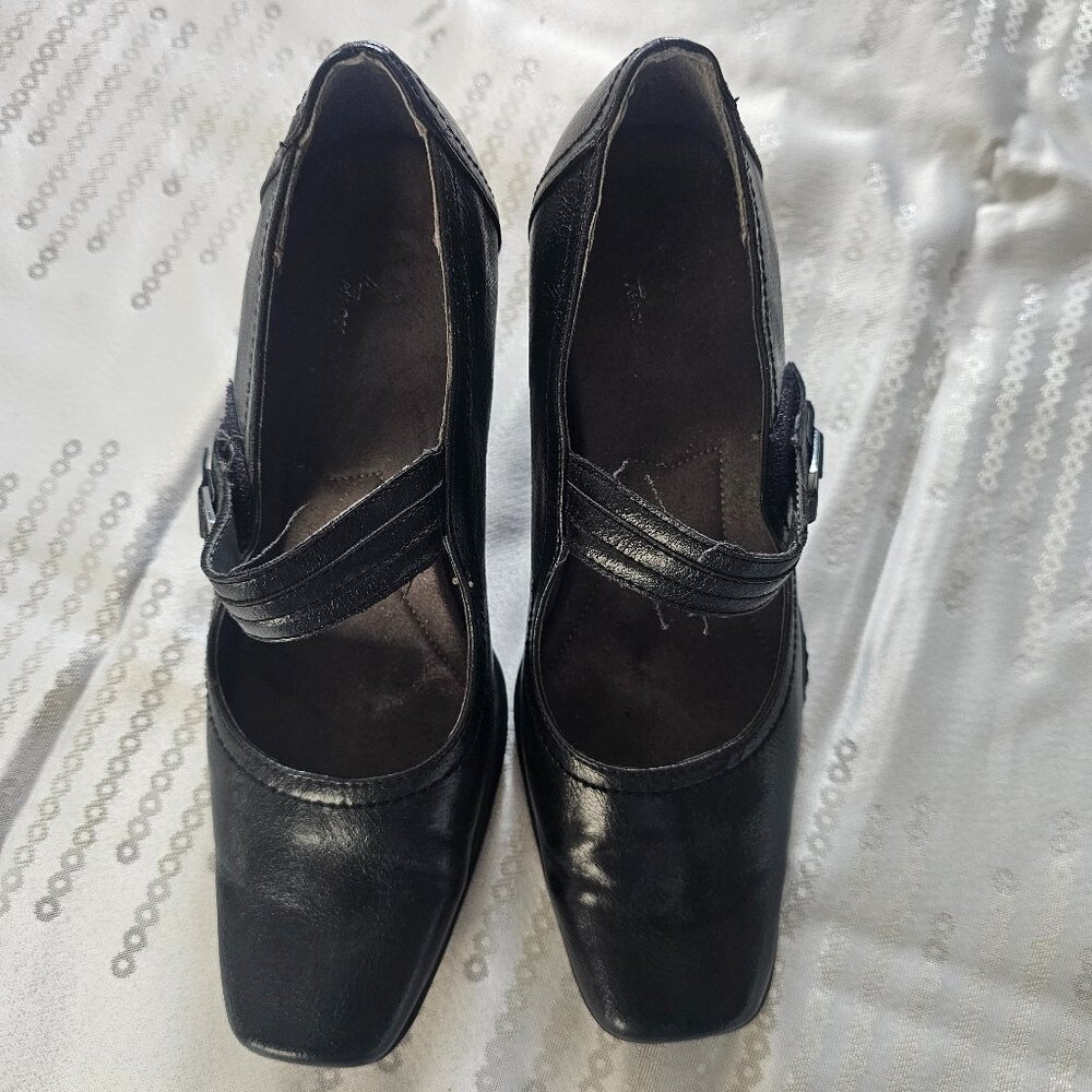 Aerosol Black Heels Size US 7/EU 5